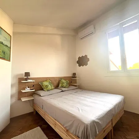 Urbannest Apartamento *